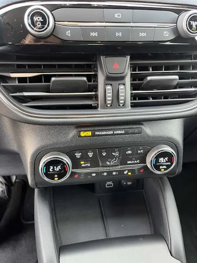 Ford Kuga 2.5 Hybrid Vignale 4x4