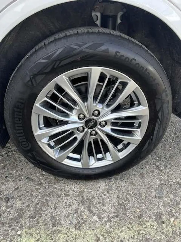 Ford Kuga 2.5 Hybrid Vignale 4x4
