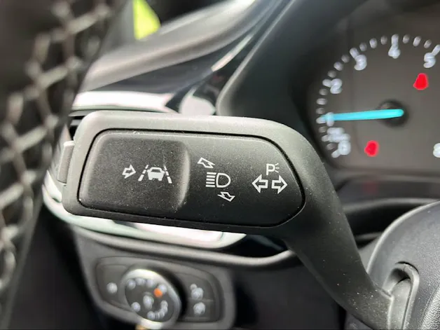 Ford Fiesta 1.0 EcoB Hybrid Automat Titanium