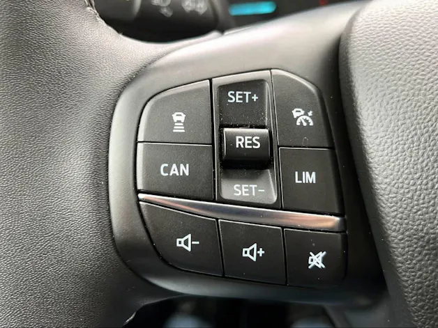 Ford Fiesta 1.0 EcoB Hybrid Automat Titanium