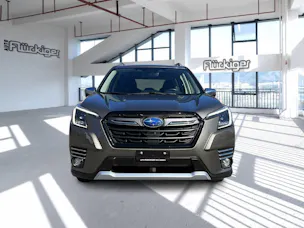 Subaru Forester Station 2.0i e-Boxer Swiss Plus