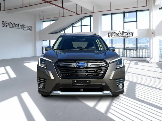 Subaru Forester Station 2.0i e-Boxer Swiss Plus