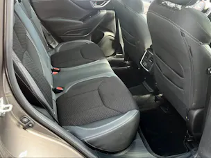 Subaru Forester Station 2.0i e-Boxer Swiss Plus