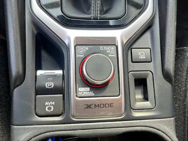 Subaru Forester Station 2.0i e-Boxer Swiss Plus