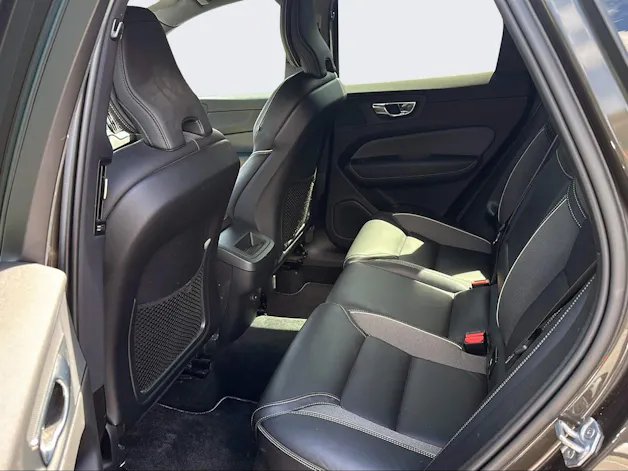 Volvo XC60 2.0 B4 MH R-Design AWD