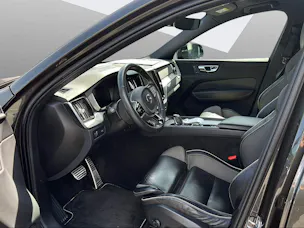 Volvo XC60 2.0 B4 MH R-Design AWD