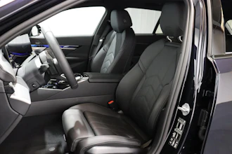 https://vehicle.imgix.net/4313945/0d78225f-0a3a-410e-b6ad-d8b9a6a3424d.JPG