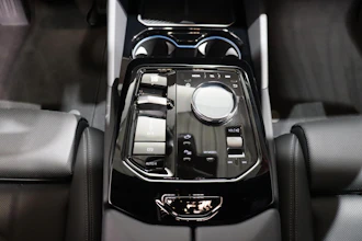 https://vehicle.imgix.net/4313945/329ef39c-ac38-4332-a307-7a8669e6a7ab.JPG