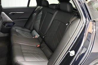 https://vehicle.imgix.net/4313945/ff08eba4-e68b-4438-9de1-db83e4f46ba3.JPG