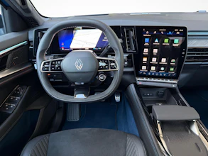 https://vehicle.imgix.net/4313953/1fc6911d-8367-414e-8543-d52c0a6c6b7e.jpg