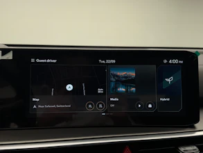 https://vehicle.imgix.net/4313989/b2306052-870b-4cc1-9cd7-e7525732086d.jpeg