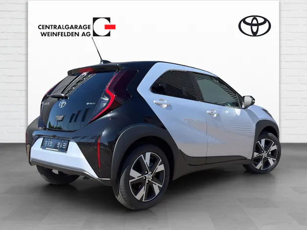 Toyota Aygo X 1.5 VVT-i HSD Trend
