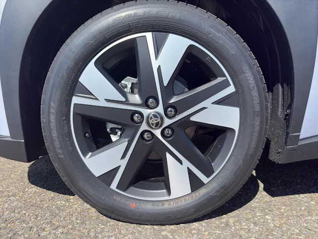 Toyota Aygo X 1.5 VVT-i HSD Trend