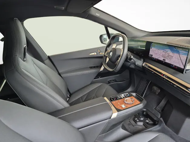 BMW iX M60 / ab 0,99% Leasing bei Abschluss einer Protect Autoversicherung