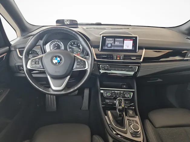 BMW 218d xDrive Active Tourer / Jetzt mit attraktivem 1.9% Leasing!