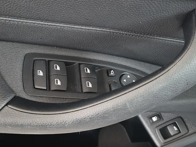 BMW X1 25e xDrive / ab 0,99% Leasing bei Abschluss einer Protect Autoversicherung