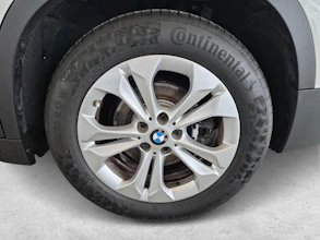 https://vehicle.imgix.net/4314078/d089cbaa-932e-487f-b705-9a2f111774f0.jpg