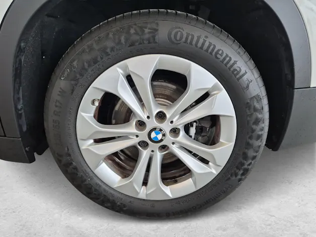 BMW X1 25e xDrive / ab 0,99% Leasing bei Abschluss einer Protect Autoversicherung