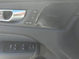 Volvo XC60 2.0 T8 TE Plus Dark eAWD