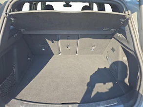 https://vehicle.imgix.net/4314089/ccfa34f0-9319-456f-b4af-7addc760e576.jpg