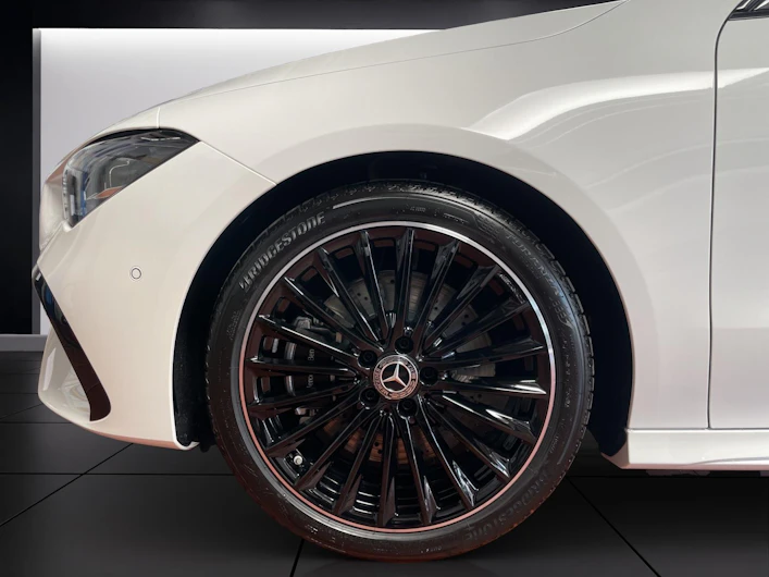 Fahrzeugbild MERCEDES-BENZ CLA 200