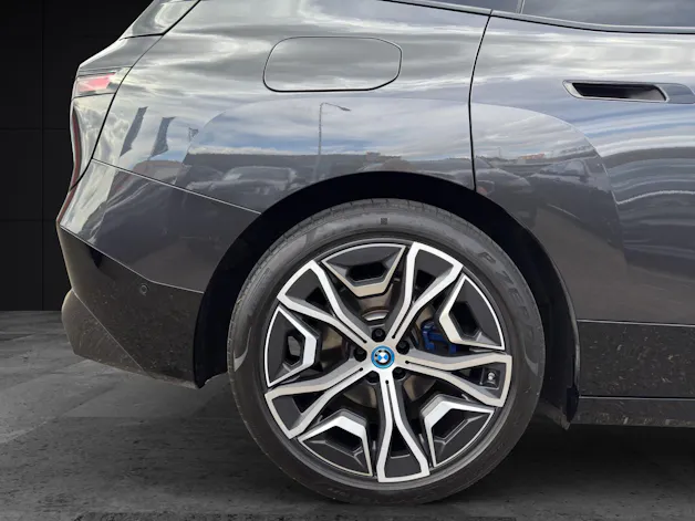 BMW iX xDrive40