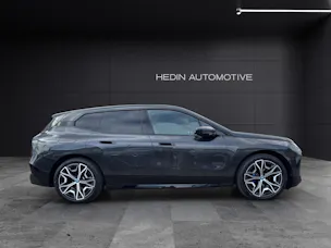 BMW iX xDrive40