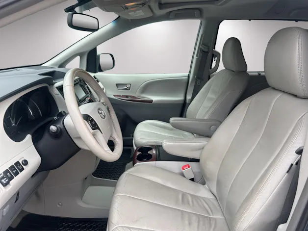 Toyota Sienna 3.5 V6 AWD