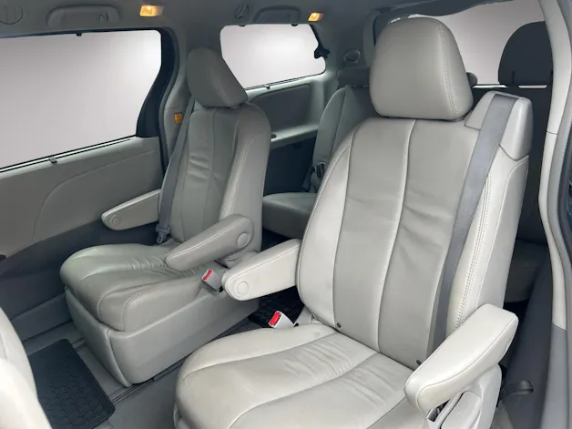 Toyota Sienna 3.5 V6 AWD