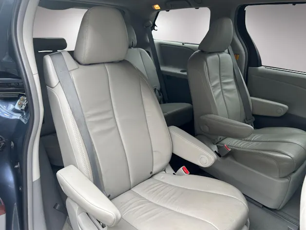 Toyota Sienna 3.5 V6 AWD