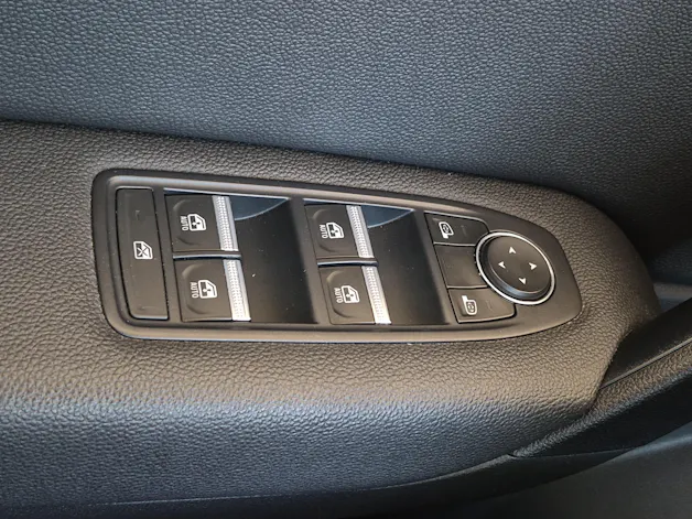 Renault Captur 1.6 E-Tech techno / ab 3,99% Leasing bei Abschluss einer Protect Autoversicherung