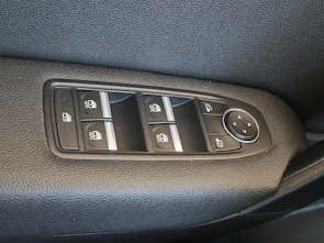 Fahrzeugbild RENAULT Captur 1.6 E-Tech techno / ab 3,99% Leasing bei Abschluss einer Protect Autoversicherung