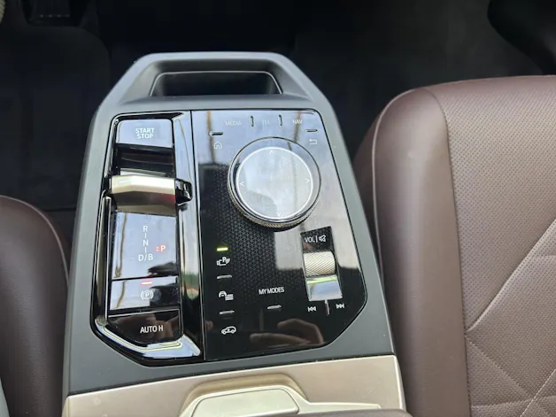 BMW iX xDrive50