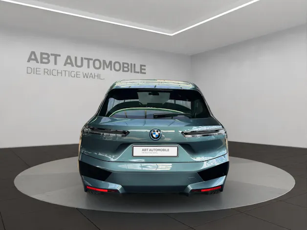 BMW iX xDrive50