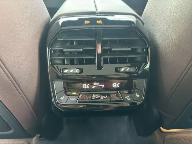 BMW iX xDrive50
