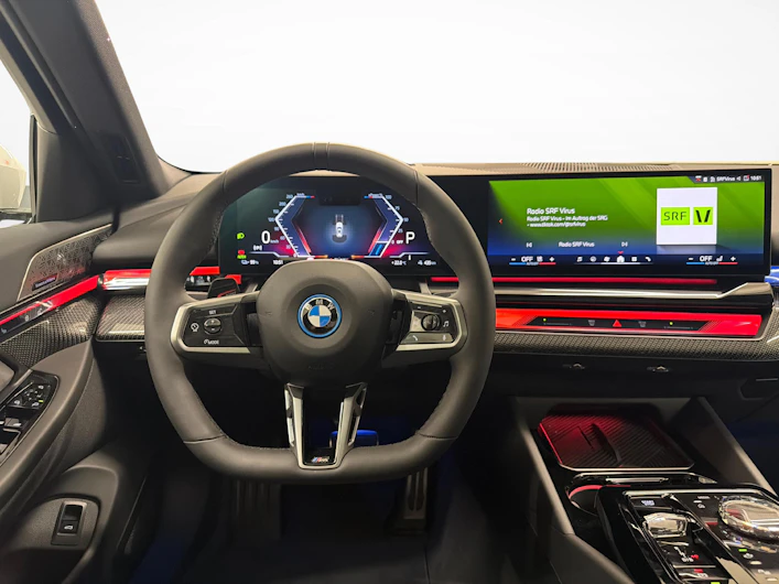 image du véhicule BMW i5