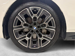 https://vehicle.imgix.net/4314245/a946b4fa-2bbb-4d76-9d0d-e64a8cefab01.jpg