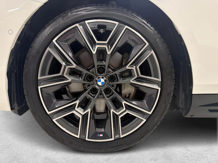 image du véhicule BMW i5