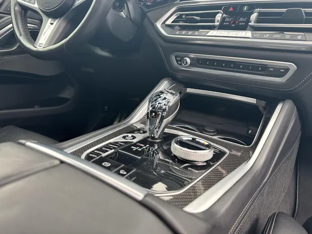 BMW X6 M50i M Performance G06 (CH) AHK 3.5T