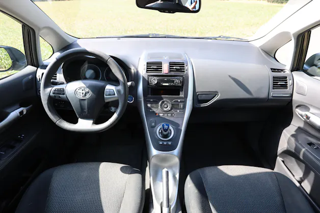 Toyota Auris 1.8 HSD Linea Luna