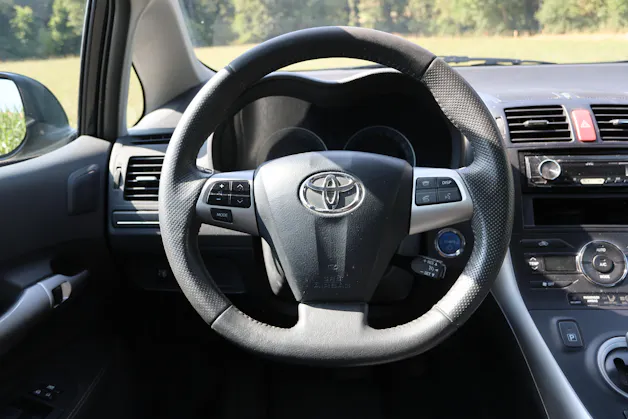 Toyota Auris 1.8 HSD Linea Luna