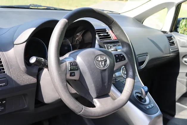 Toyota Auris 1.8 HSD Linea Luna