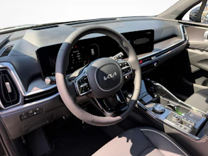 https://vehicle.imgix.net/4314469/8711332a-34af-4eaa-ba13-8a3743606e45.jpg