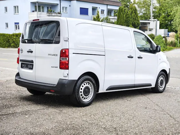 Toyota PROACE Van L1 75KWh Advanced