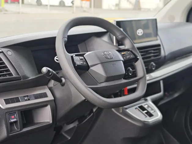 Toyota PROACE Van L1 75KWh Advanced