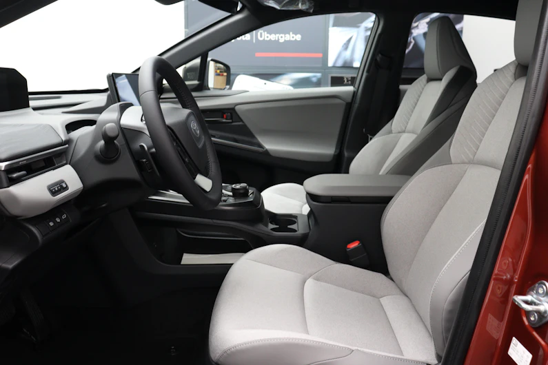 image du véhicule TOYOTA C-HR+
