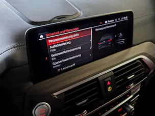 BMW X4 M40d