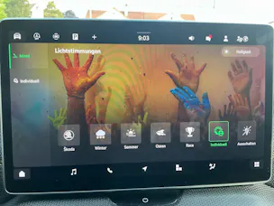 Škoda Kodiaq 2.0 TSI 204 PS 4x4 SELECTION *** PANORAMAGLASDACH, ANHÄNGEKUPPLUNG & 7 SITZER ***