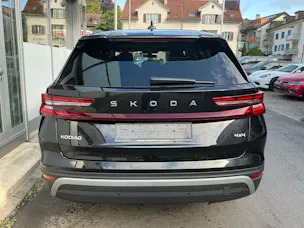 Škoda Kodiaq 2.0 TSI 204 PS 4x4 SELECTION *** PANORAMAGLASDACH, ANHÄNGEKUPPLUNG & 7 SITZER ***