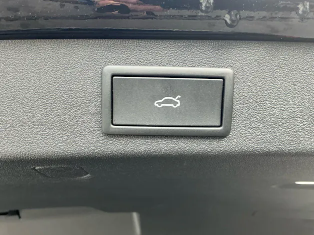 Škoda Kodiaq 2.0 TSI 204 PS 4x4 SELECTION *** PANORAMAGLASDACH, ANHÄNGEKUPPLUNG & 7 SITZER ***
